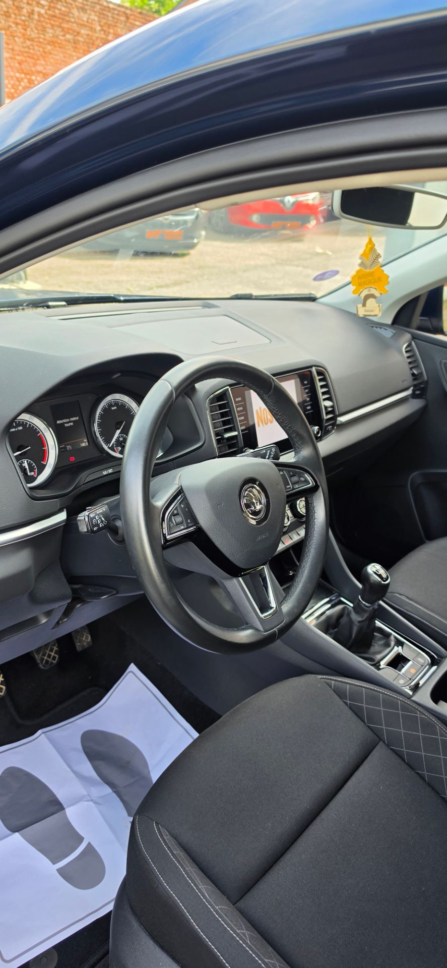 SKODA KAROQ